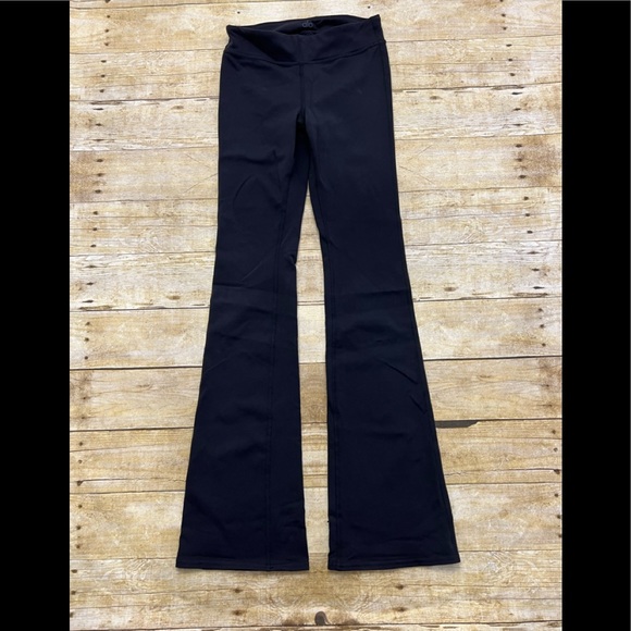 NWOT Alo airbrush low rise bootcut - Picture 3 of 4